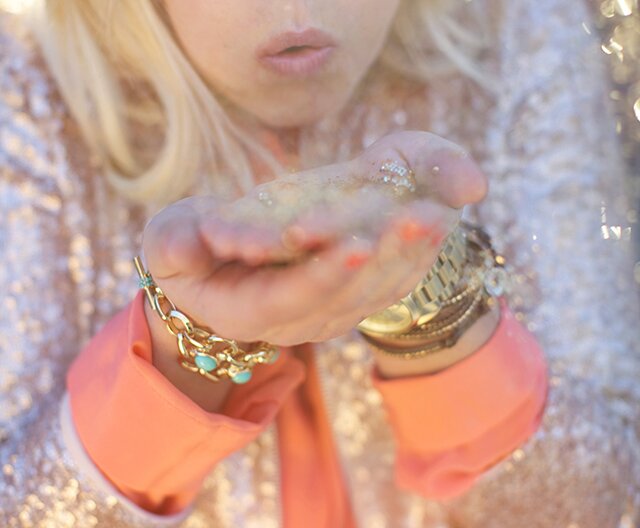 celebrating oh lovely day | gold glitter blow | photo by amy stone