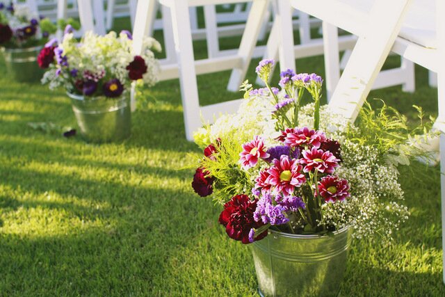 vintage Vegas wedding with gorgeous florals | Gaby J Photography