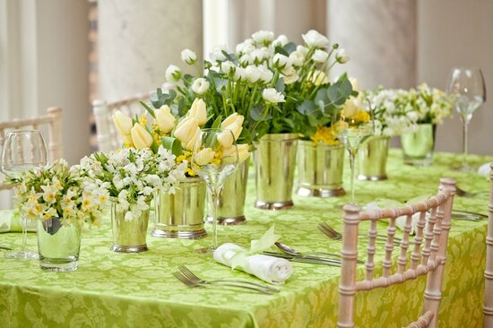 spring wedding green and yellow florals