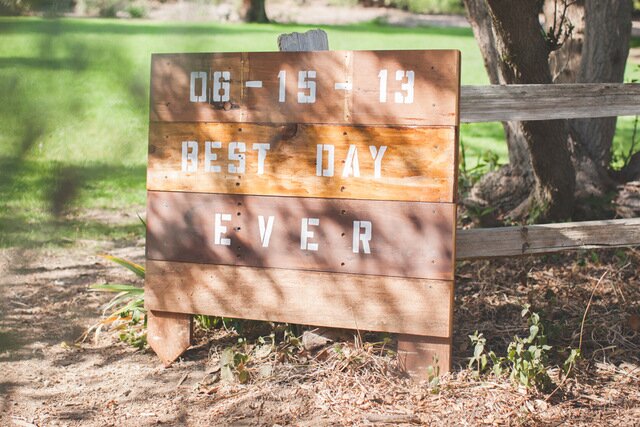 Relaxed Barn Wedding | Orange Owl Photography on Oh Lovely Day