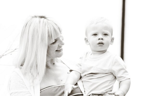 Spring Family Photoshoot | Oh Lovely Day | Photos by Jennifer Roper