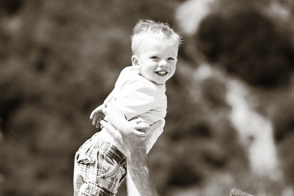 Spring Family Photoshoot | Oh Lovely Day | Photos by Jennifer Roper