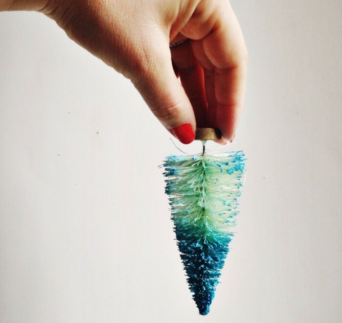 How To Make Colorful Bottle Brush Trees | Dip Dye Trees | Oh Lovely Day