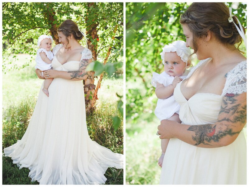 Summer Backyard BBQ Wedding | Juliet Ashley Photography on Oh Lovely Day
