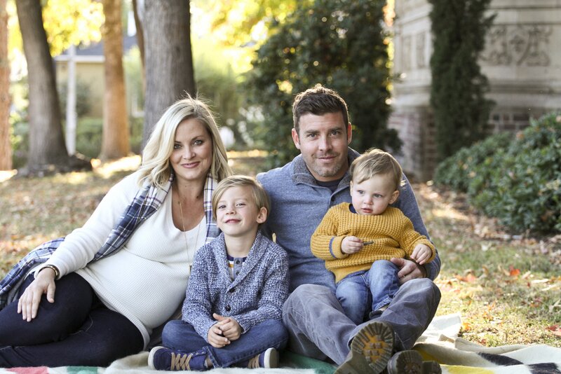 Oh Lovely Day fall family photos | Jennifer Roper Photography