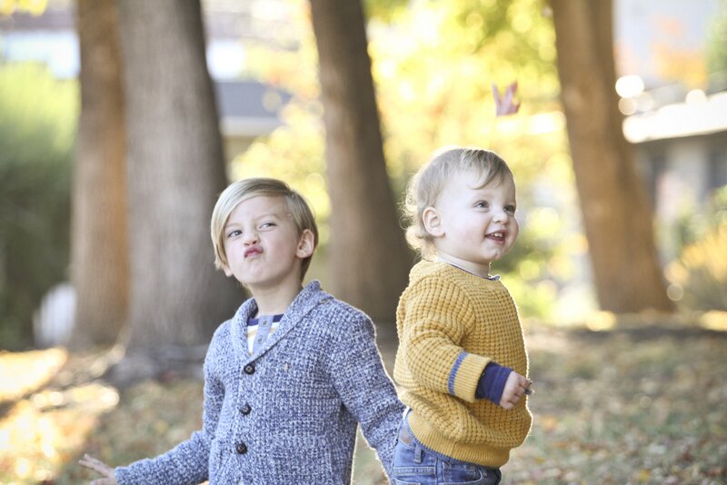 Oh Lovely Day fall family photos | Jennifer Roper Photography