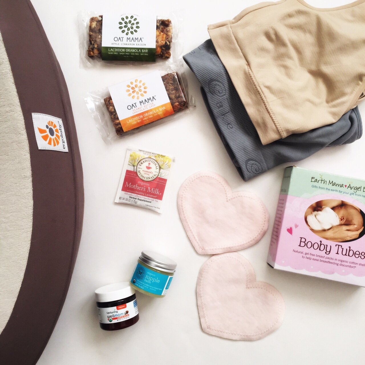 Breastfeeding Essentials for your booby survival kit | Oh Lovely Day
