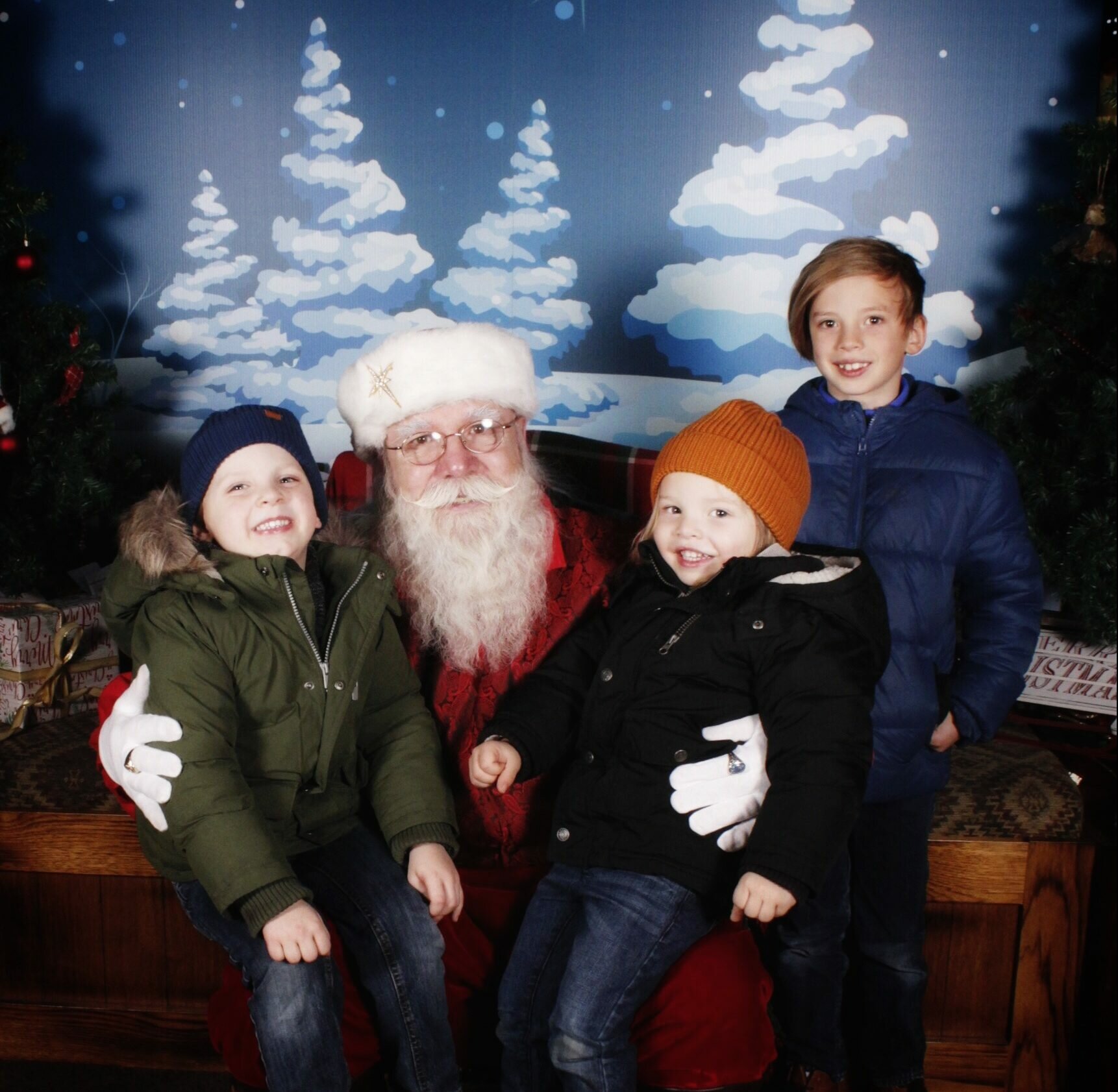 How and When we talked to our older child about Santa | Oh Lovely Day